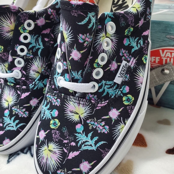 Vans Paradise Floral 💐🌹🌸 ERA - Picture 12 of 13